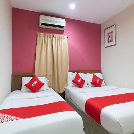 Oyo 44100 Hotel Casavilla Petaling Dzsaja Kültér fotó