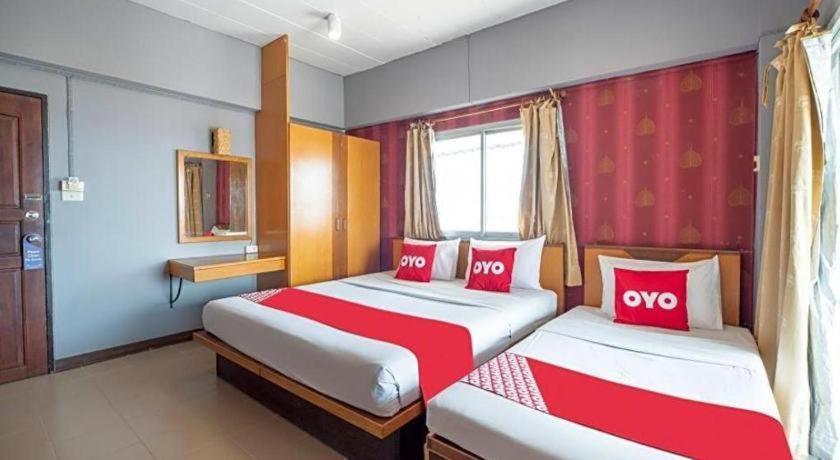 Oyo 44100 Hotel Casavilla Petaling Dzsaja Kültér fotó