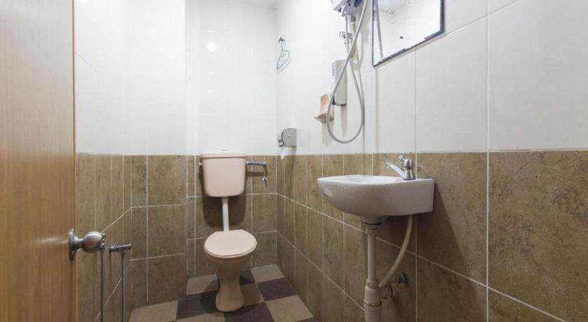 Oyo 44100 Hotel Casavilla Petaling Dzsaja Kültér fotó